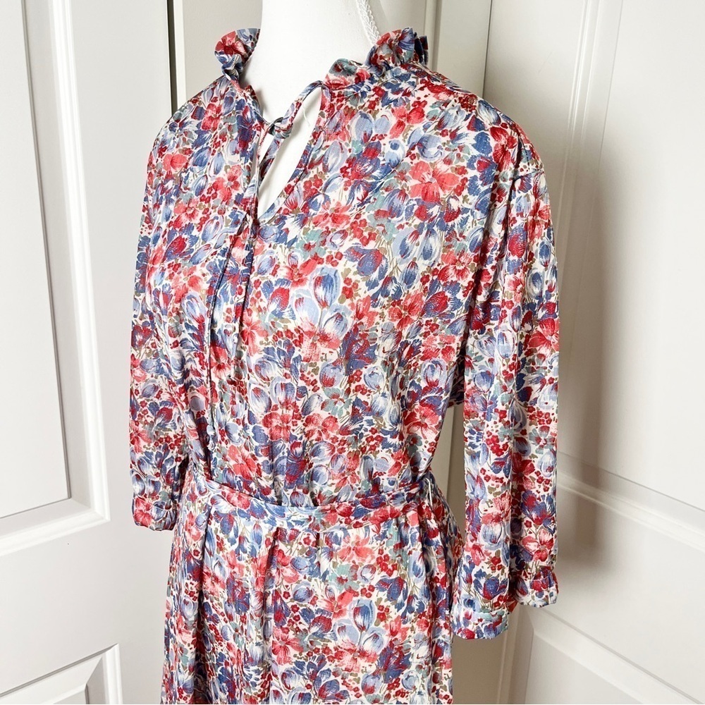 Vintage Floral Midi Dress with 3/4 Sleeves | Ruffled Collar & Waist Sash - Picture 3 of 15